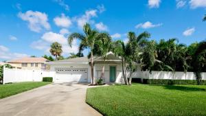 Luxury living with private pool just minutes from AMI