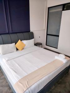 Scarletz Residences Twin Towers Walk KLCC