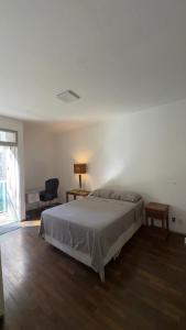 Quarto em apartamento residencial