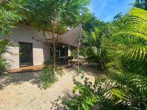Villas con piscina compartida jardin tropical con mucha paz y naturaleza