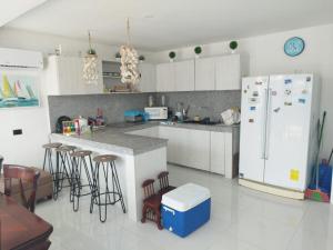 Casa Familiar Salinas