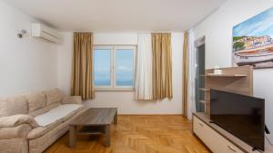 Apartman Zora 1 by Villas Guide