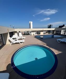 Novíssimo flat 5 min a pé da praia de SV!