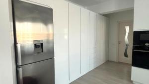 Elira Blue - Apartament Deluxe cu 2 Dormitoare