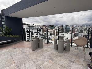 Suite exclusiva, piscina, sauna, turco, jacuzzi en área comercial de Quito