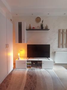 Two Hearts Apartment