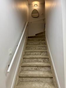 MLK Stay New 2BR Suite Near River Trails, Golf & Henday