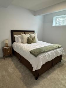 MLK Stay New 2BR Suite Near River Trails, Golf & Henday