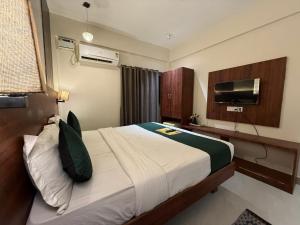 RJ14 Accommodations at Baga Beach