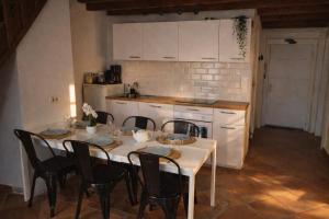 La Garriguette - 4 ch, 8 personnes - Centre Arles idéal groupe ou famille - climatisé et au calme