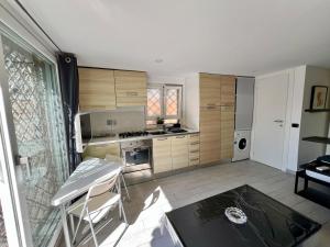 Charming Home near Rome, Metro, FCO & Beach