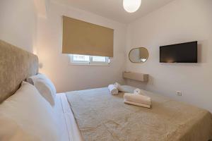 Helios Retreat Apartments 1