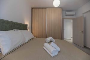 Helios Retreat Apartments 1