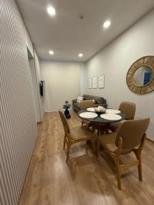 Asuncion Gracia Suite La Cuadrita