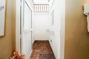 Luxury 4BR Bungalow with Pool, BBQ and AC