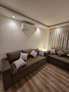 11- 266 Valore sheraton compound