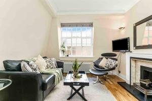 Mayfair Deluxe 1 Bedroom Suite