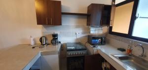 TajiS Diani Chic 1 BR with swimming pool