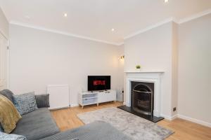 Premium Aberdeen Home Parking Fast WiFi