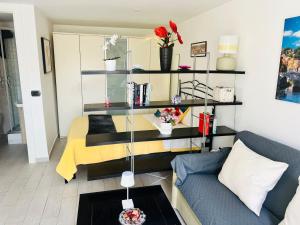 Charming Home near Rome, Metro, FCO & Beach