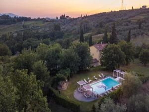 Villa in Tuscany with Stunning Valley Views