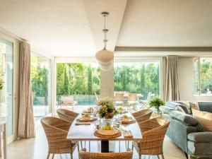 Villa in Tuscany with Panoramic Pool