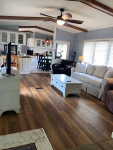 Beaufort SC New Renovation, Close to Parris Island, Historic Downtown, Beautiful Beaches, Sleeps 6