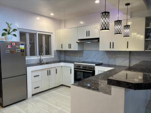 Three Bedrooms Vigan Stay and Short Drive to Tourist Spots