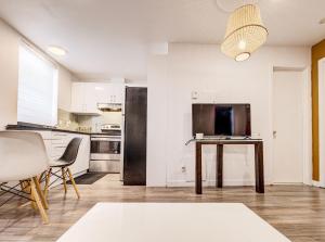 Griffintown Hideout