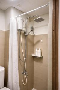 Shore 2 Tower 2 Residence by J&Co Rental