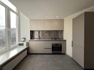 18 Deribasivska Street Jacuzzi Apartment