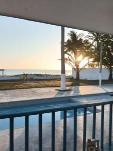 Casa Caracoles frente al mar con alberca privada