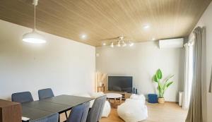 BRDIGE STAY MIYAKOJIMA - Hotel Quality, Hirara-Kuhei, Within walking distance of the beach, Within a 10-minute drive to the downtown area, Sleeps 6, Spacious private house