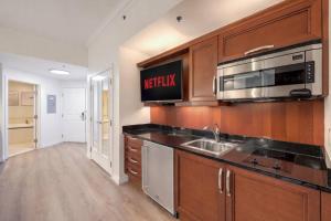 ᐱ The Afterglow Modern 2BR Penthouse at MGM Grand