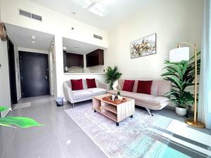 Spacious One Bedroom Apartment in Business Bay near to Burj Khalifa