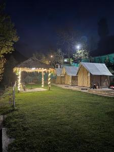 Woodswalk Resorts