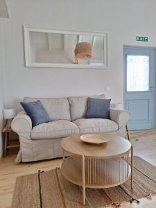 Sofias boutique cottage, Village Stay near Ipsos