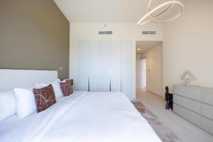 Bloomfields 2BR Fairways 2 Yas Golf Collection