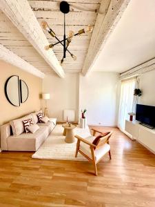 T2 lumineux Balcon ensoleillé au cœur du Vieux-Toulon