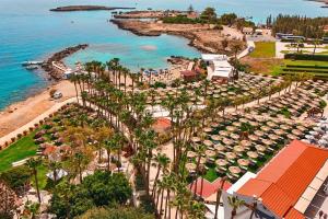 Cavo Maris Beach Hotel & Suites