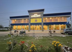 LIMELIGHT Hotel & Restaurant