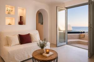 Panthea Suite Santorini - Private pool