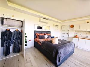 Private wellness with panoramic view, sauna & jacuzzi