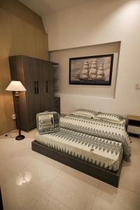 The Easy Dorm BMT
