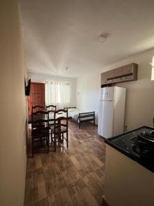 Casa inteira con piscina compartilhada