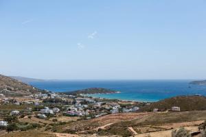 Stunning View Sarakiniko Villa