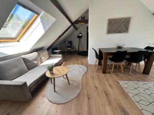 Haus Lilium-Gemütliche Dachgeschoss Wohnung