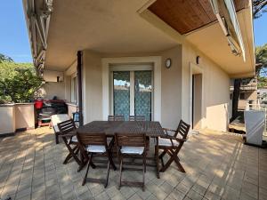 CV022 - Cervia, trilocale con patio, terrazzo e mansarda