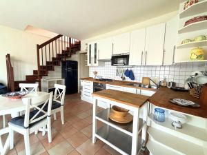 CV022 - Cervia, trilocale con patio, terrazzo e mansarda