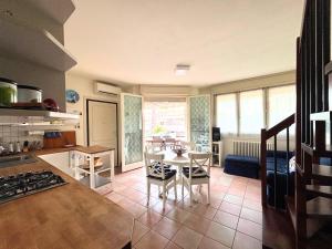 CV022 - Cervia, trilocale con patio, terrazzo e mansarda